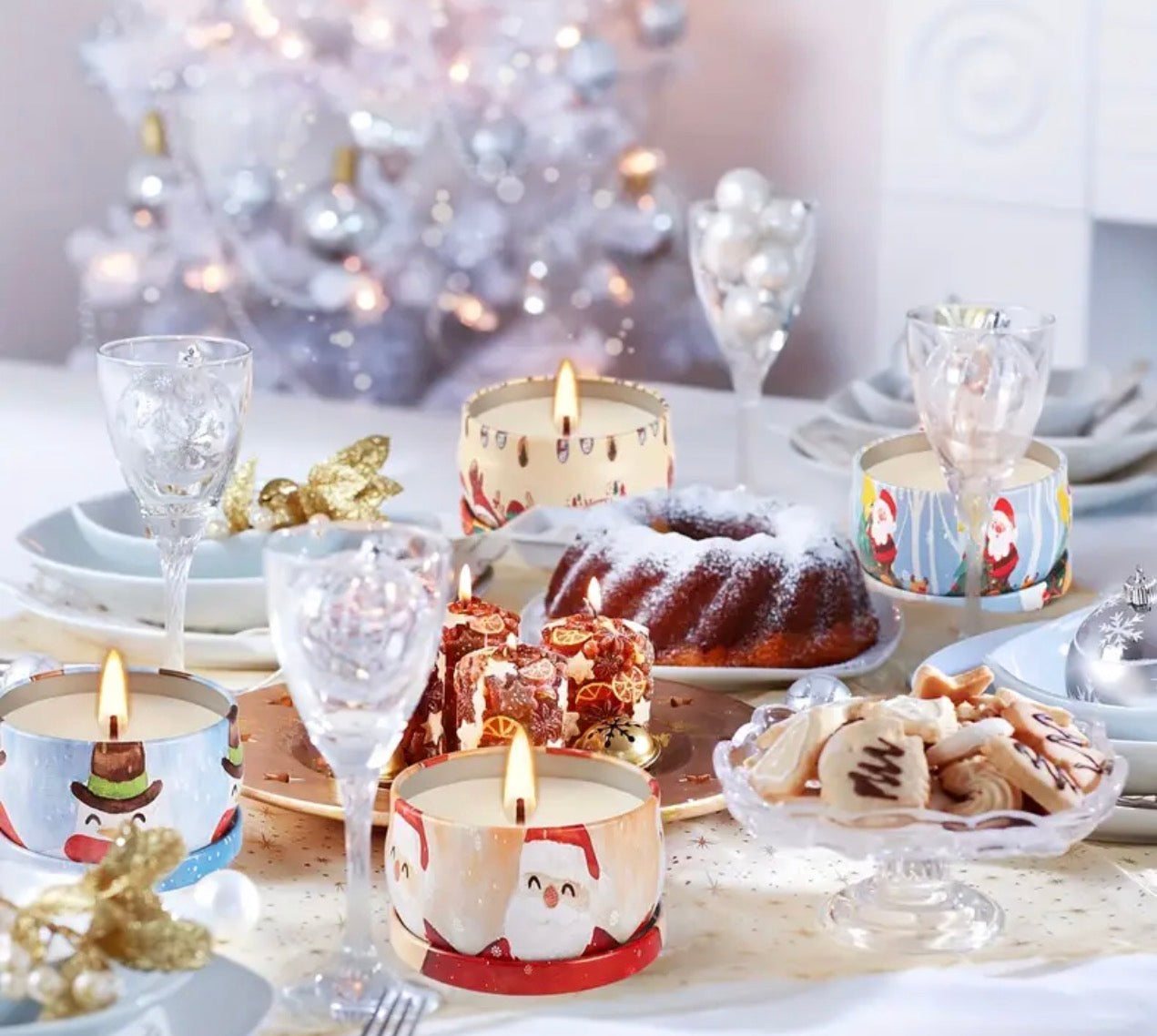 Christmas Wonderland 16-Piece Scented Candle Gift Set
